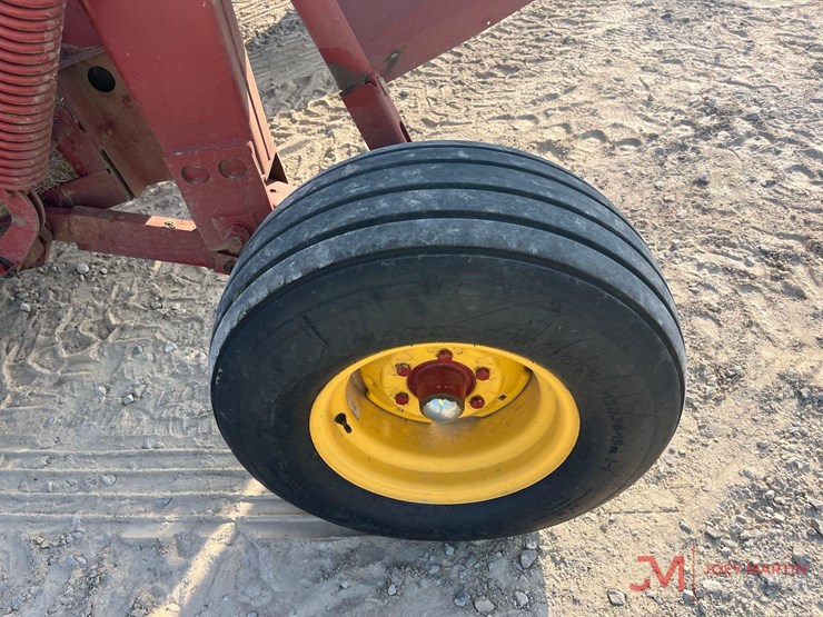 new-holland-h7550-image-7