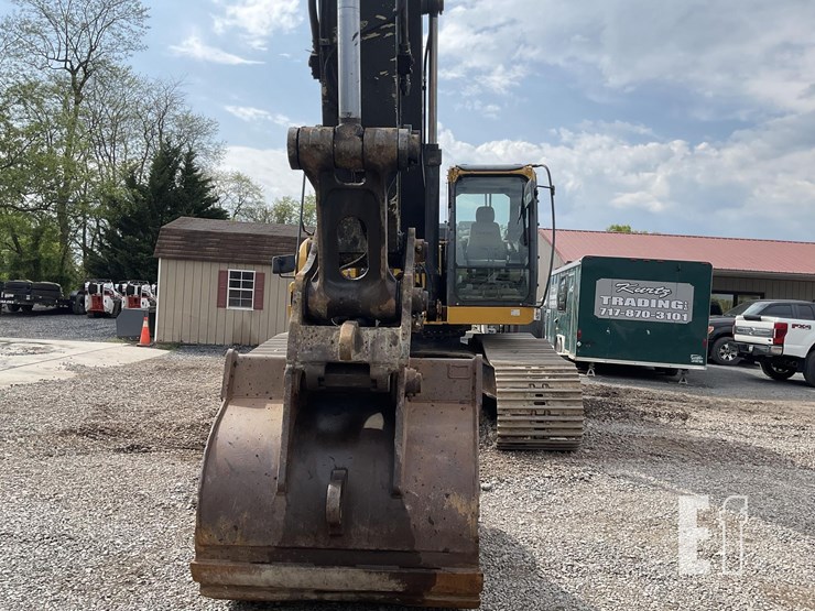 2015-deere-350g-lc-image-7