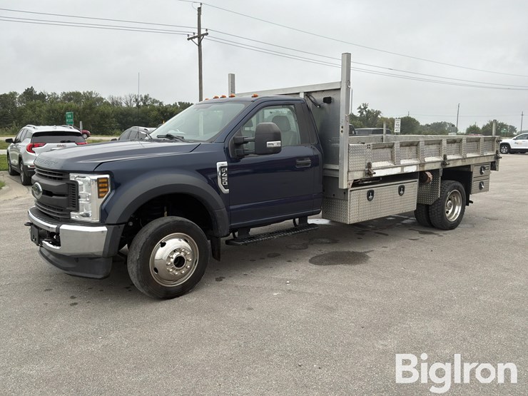 2019-ford-f450-xl-image-1