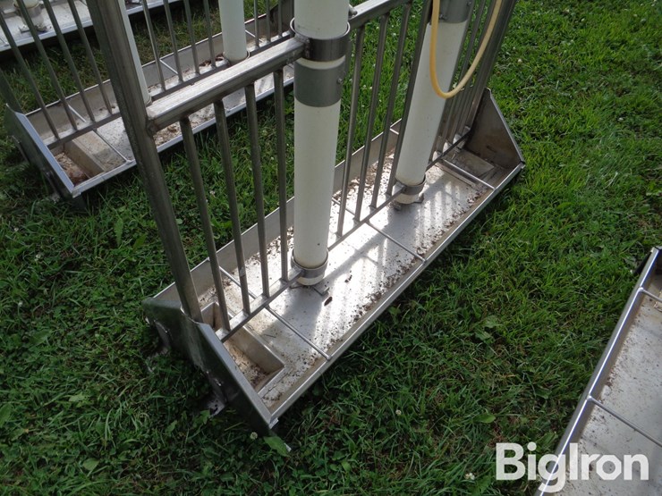 stainless-steel-tube-feeders-image-19