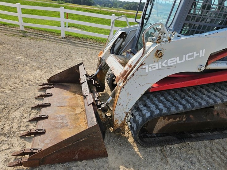 takeuchi-tl140-image-12