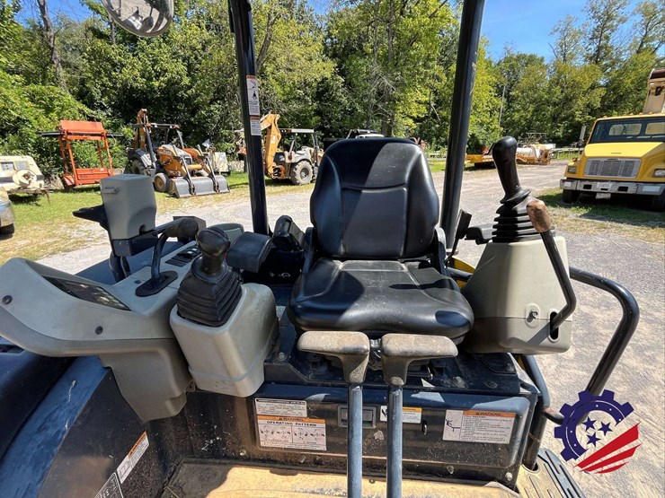 yanmar-vi035-6a-mini-excavator-image-29