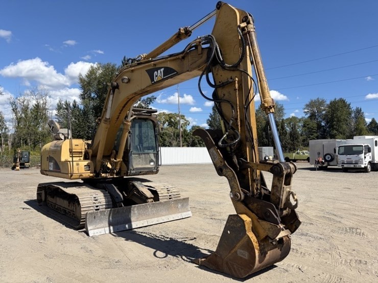 2003-caterpillar-315c-image-2