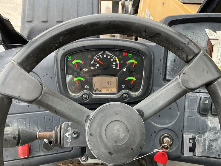 2017-caterpillar-tl642d-image-14