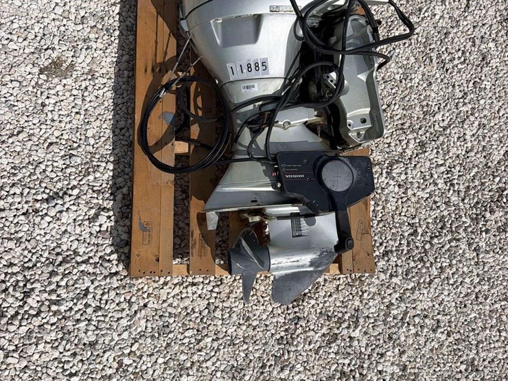 honda-50hp-outboard-boat-motor-image-5
