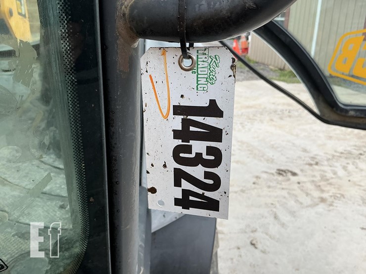 2016-jcb-3cx14-image-18