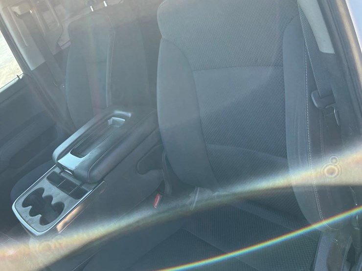 2019-chevrolet-2500-image-18