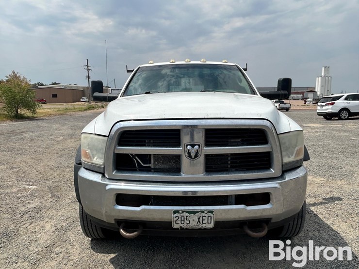 2011-dodge-ram-5500-image-2