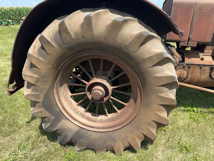 massey-ferguson-25-image-26