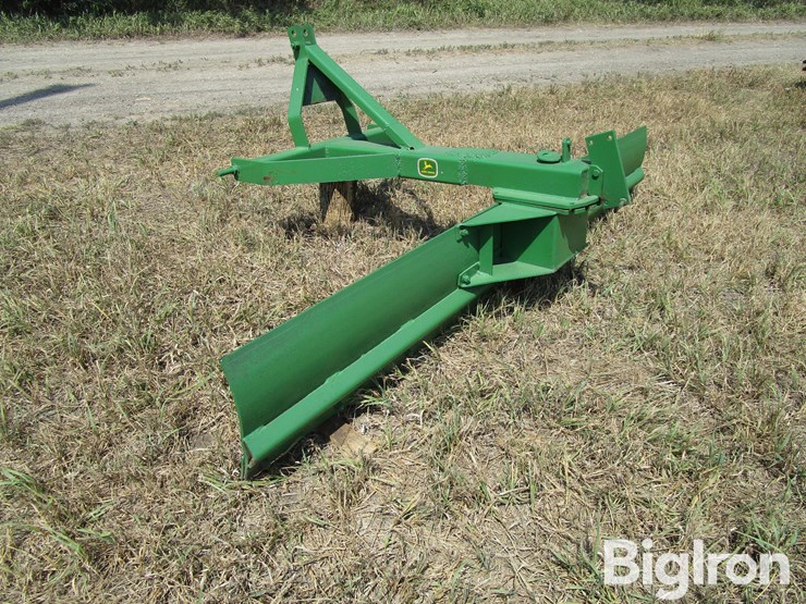 john-deere-8-image-5