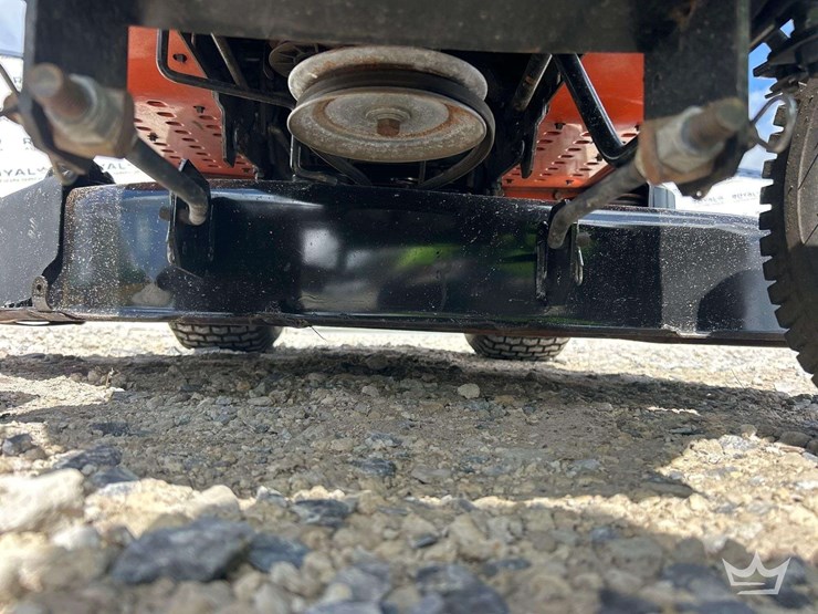 2013-ariens-40in-riding-mower-image-20