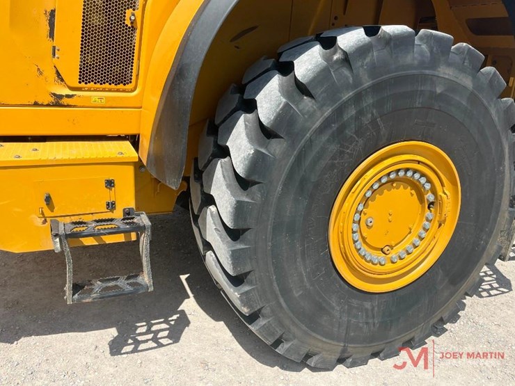 2021-caterpillar-980m-image-11
