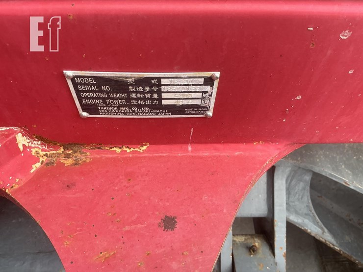 2015-takeuchi-tb290-image-21