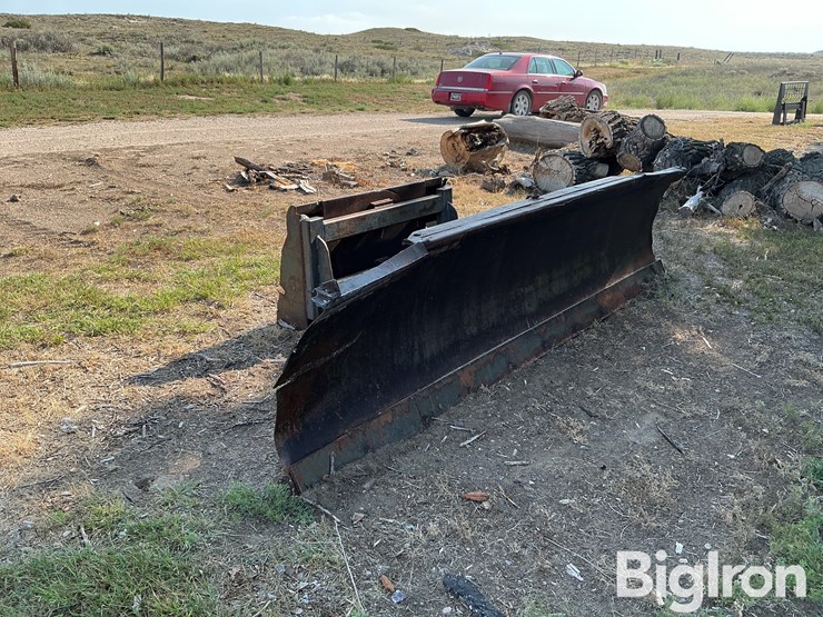 snow-blade-attachment-image-3