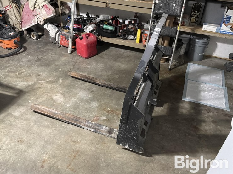bobcat-pallet-fork-image-7