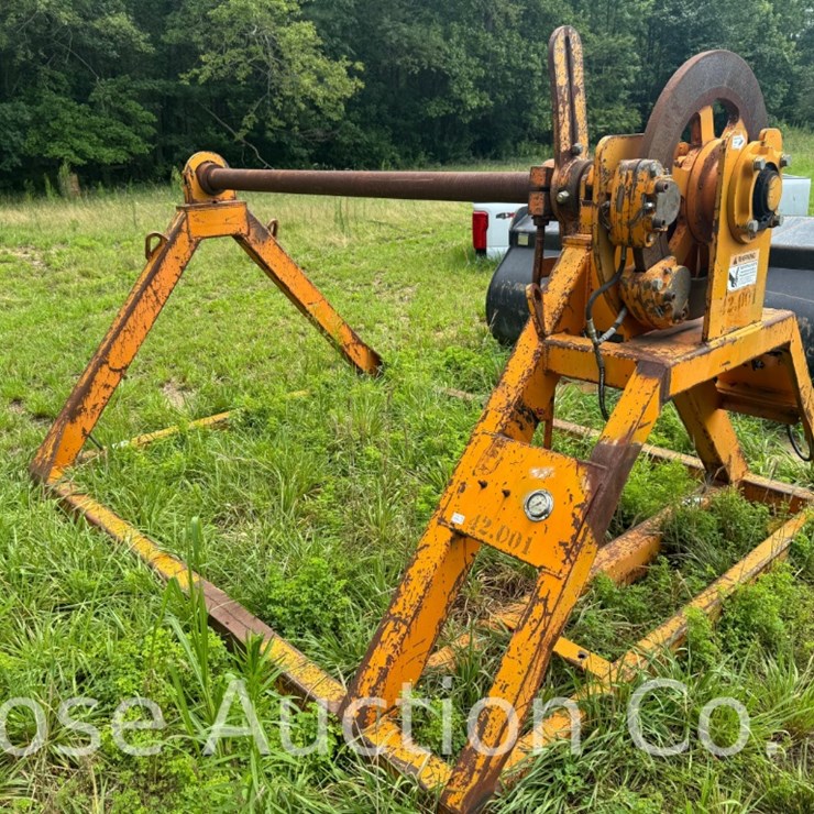 Cable reel stand with brake (Saluda, VA)