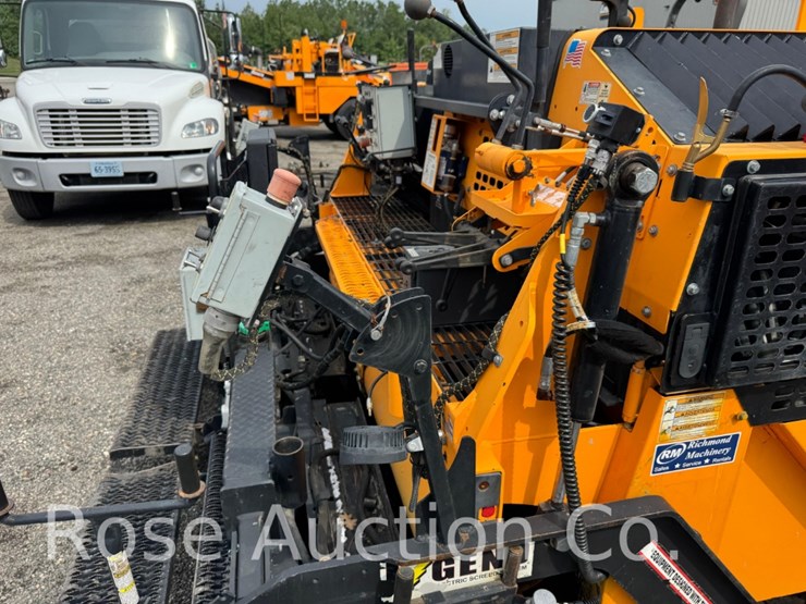 2021-leeboy-8500e-image-23