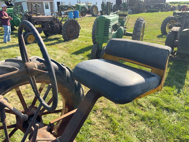 john-deere-b-image-29