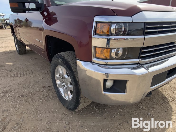 2015-chevrolet-silverado-2500-image-17