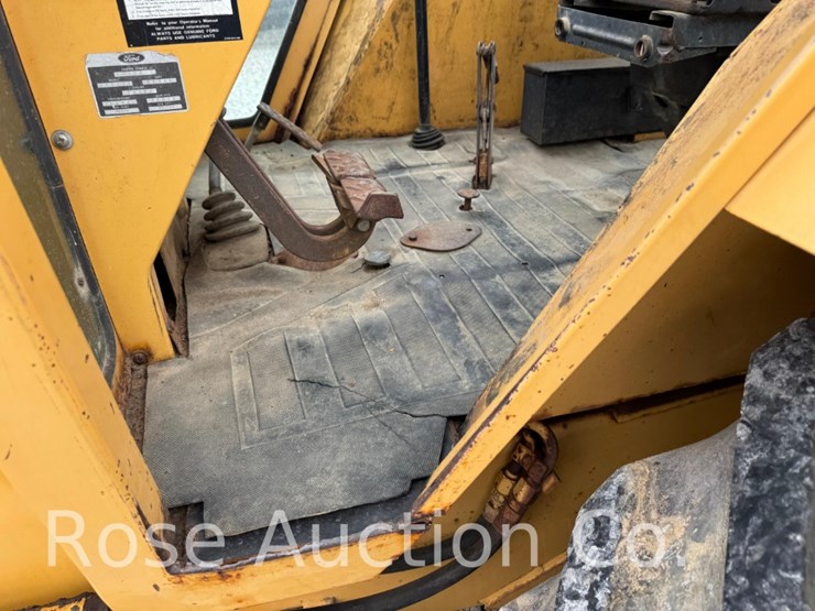 ford-f555b-backhoe-loader-enclosed-cab-(richmond,-va)-image-16