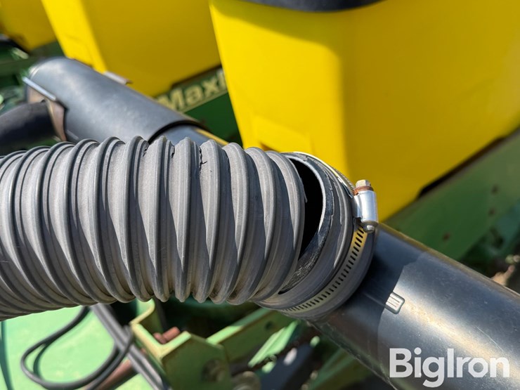 john-deere-1710-image-11