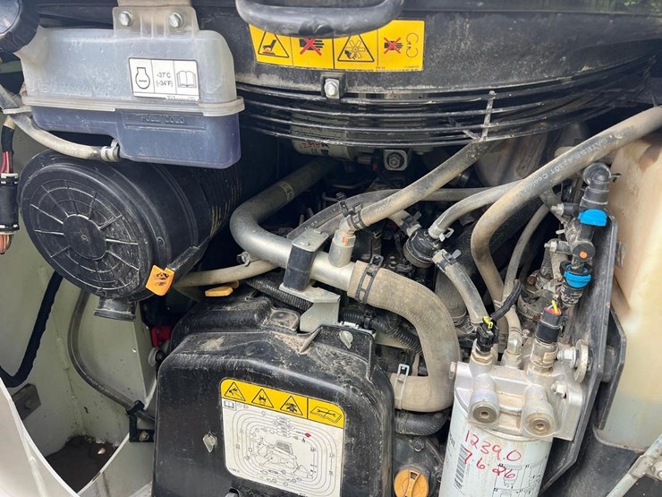 2024-bobcat-t66-image-15