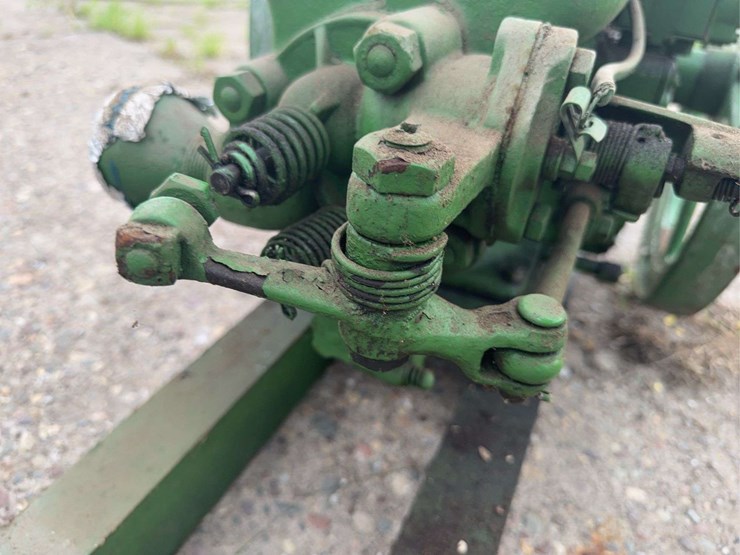 john-deere-112-image-9