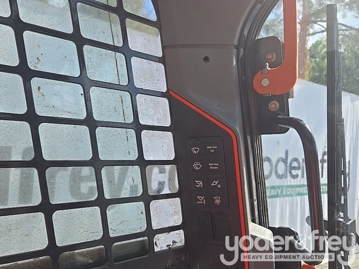 2024-bobcat-t66-image-25