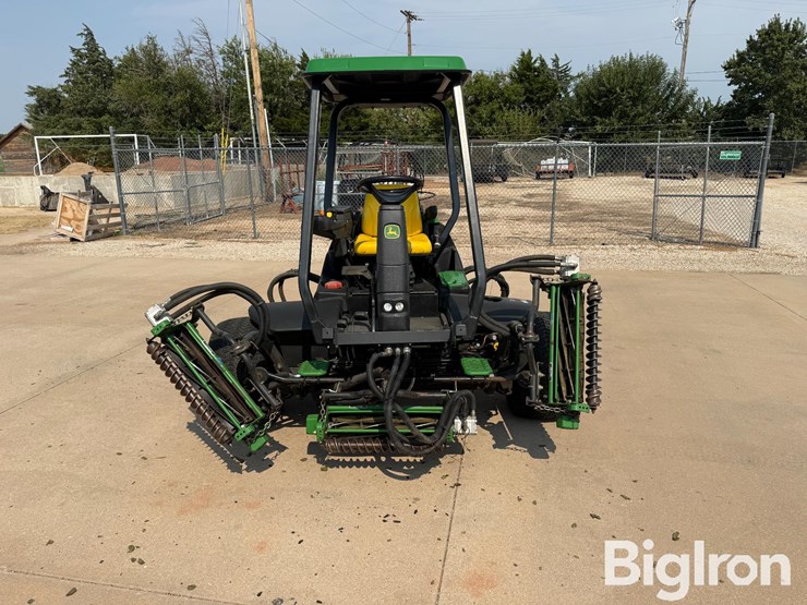 john-deere-3225c-image-2
