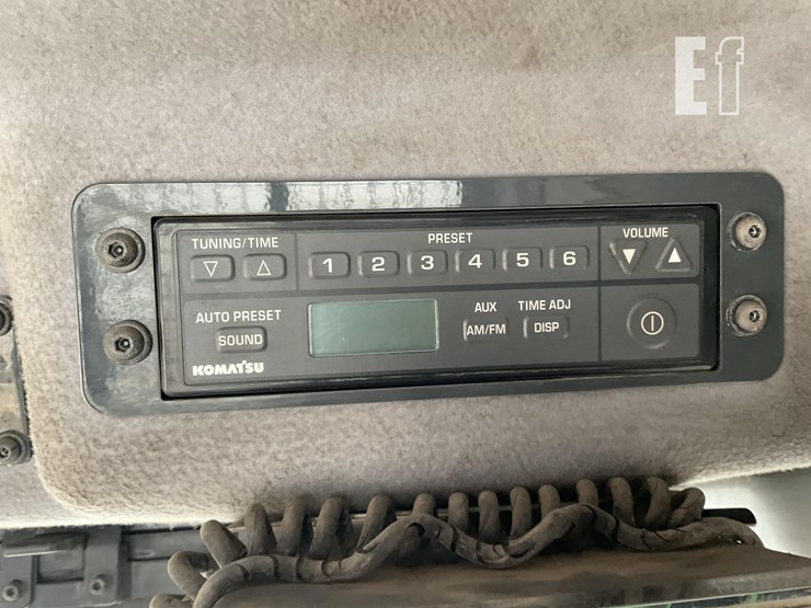 2015-komatsu-d61ex-23-image-17