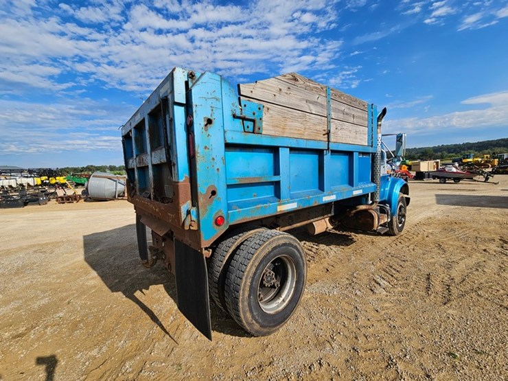 2000-international-4900-image-5