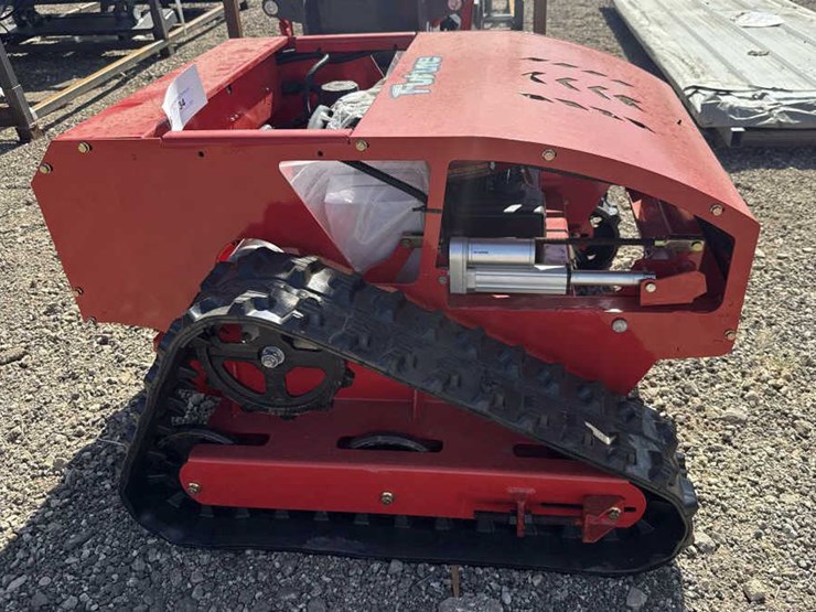 #34-•-remote-controlled-gas-lawn-mower---ft-800-image-2