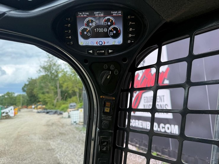 2022-bobcat-s850-image-22