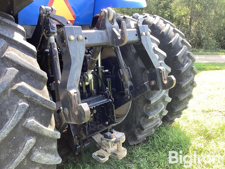 2013-new-holland-t8.360-image-19