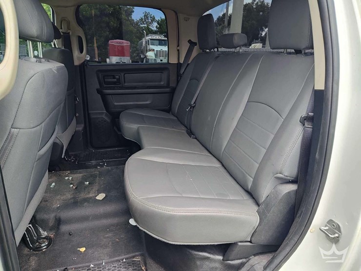 2017-dodge-1500-image-31