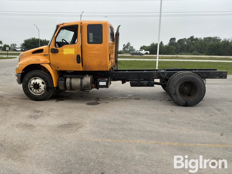 2019-massey-ferguson-730-image-8