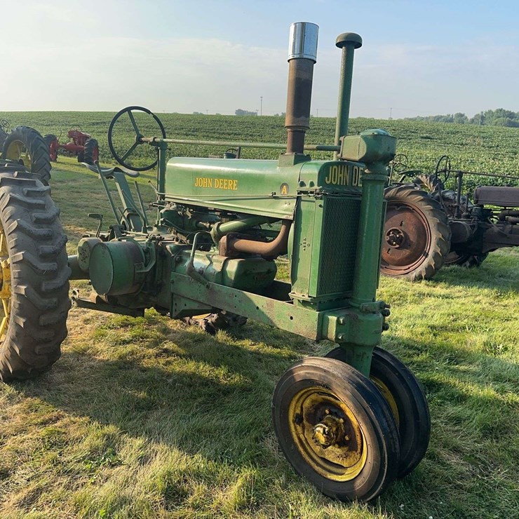 JOHN DEERE A