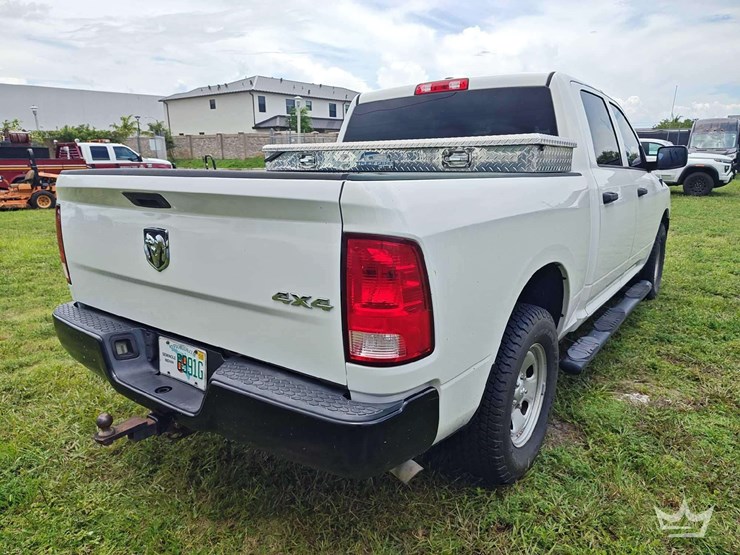 2017-dodge-1500-image-4