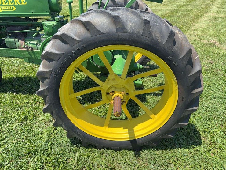 john-deere-b-image-13