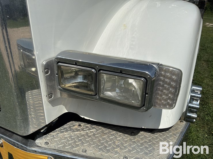 2013-peterbilt-388-image-20