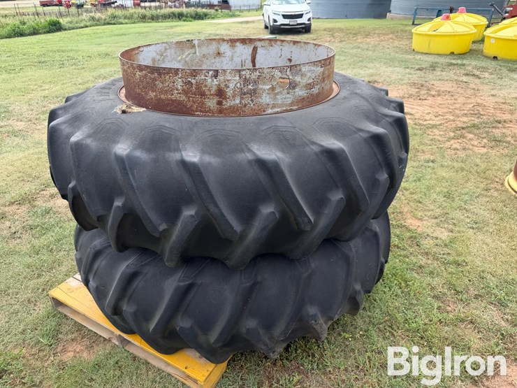 john-deere-4320-image-4