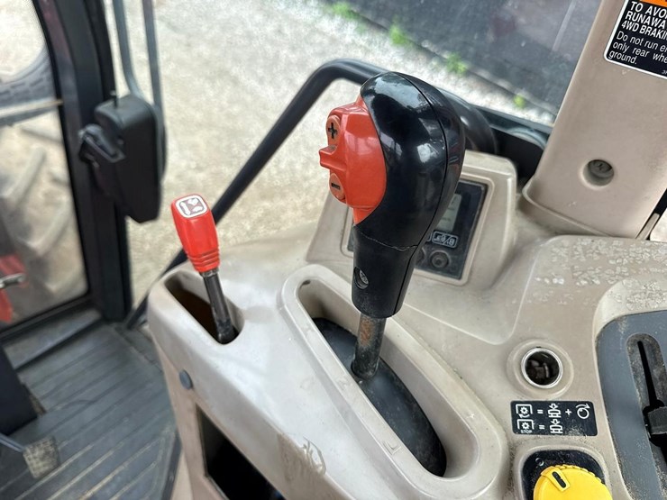 kubota-m125x-image-30