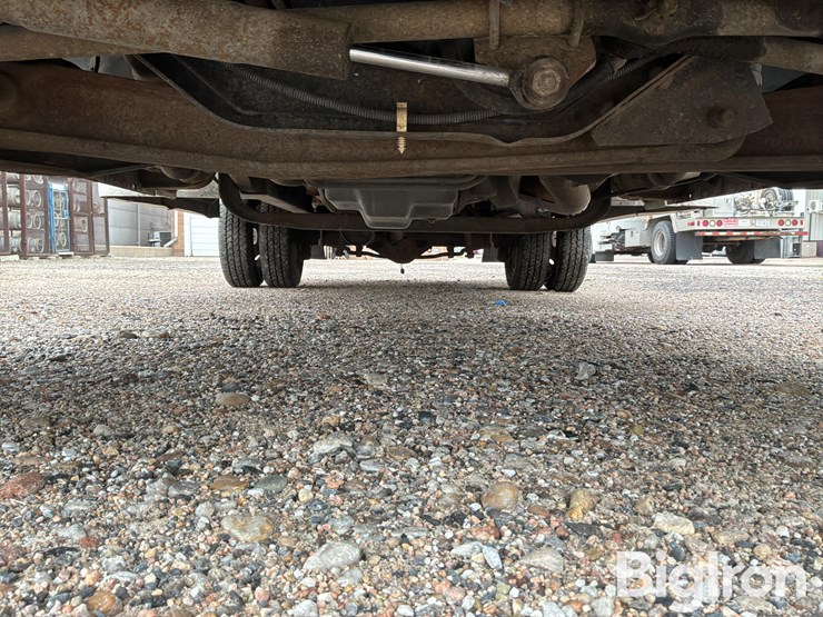 2006-ford-e450-image-12