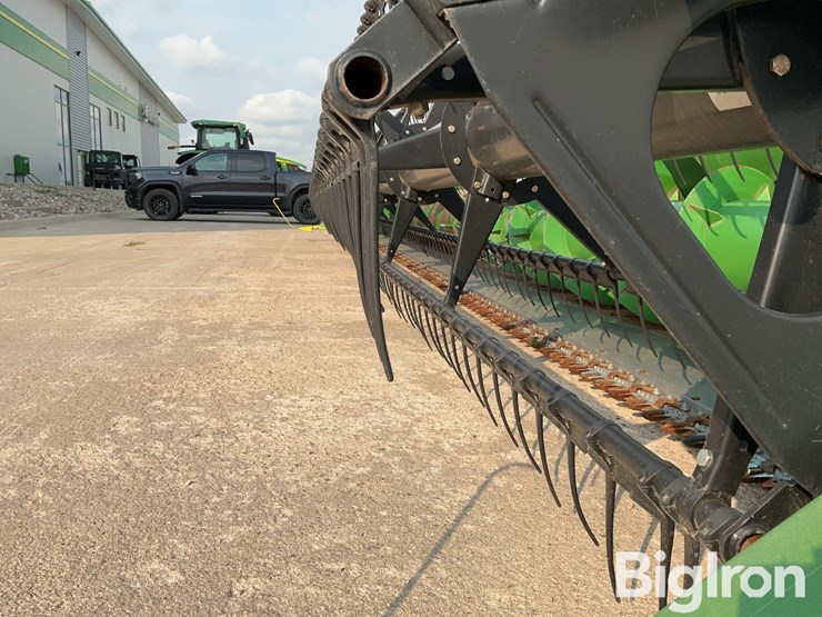 2017-john-deere-635f-image-9
