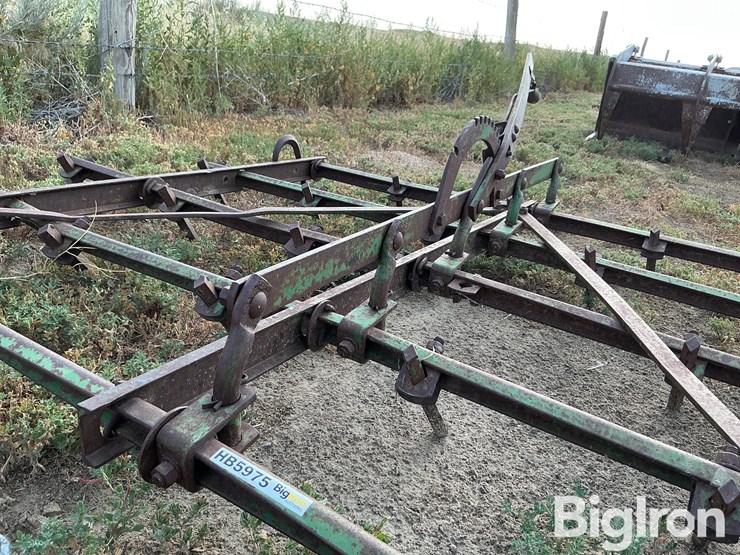 john-deere-pull-type-rake-image-11