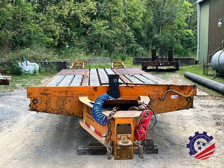2013-better-built-22.5t-dual-t/a-equipment-trailer-image-14