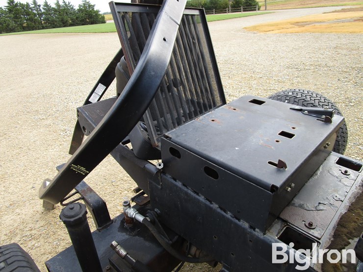 john-deere-3225c-image-10
