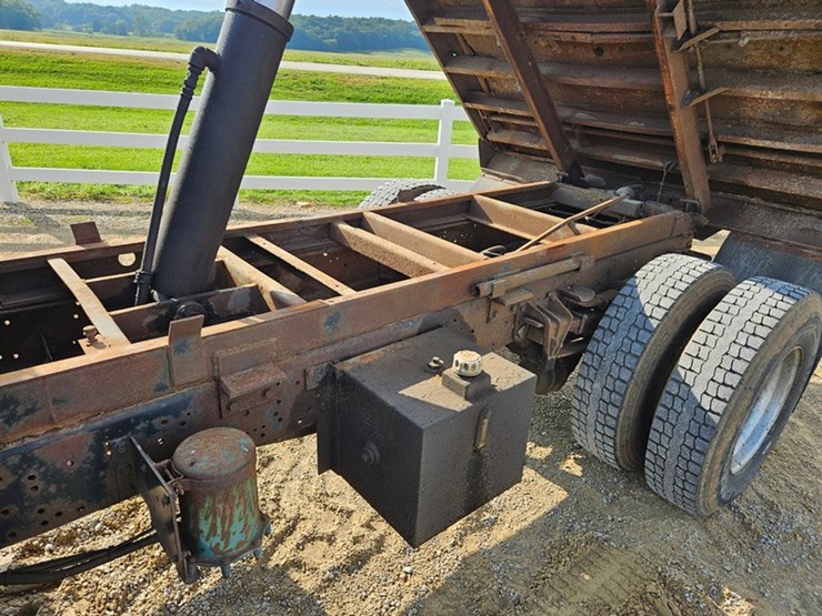 2000-international-4900-image-22