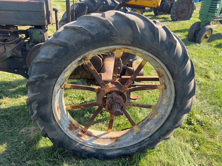 john-deere-b-image-14