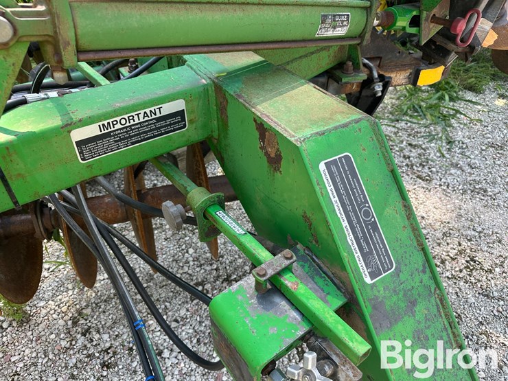 john-deere-630-image-13